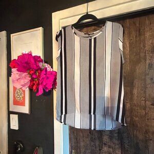 Romeo + Juliet Print Sleeveless Blouse Size XS